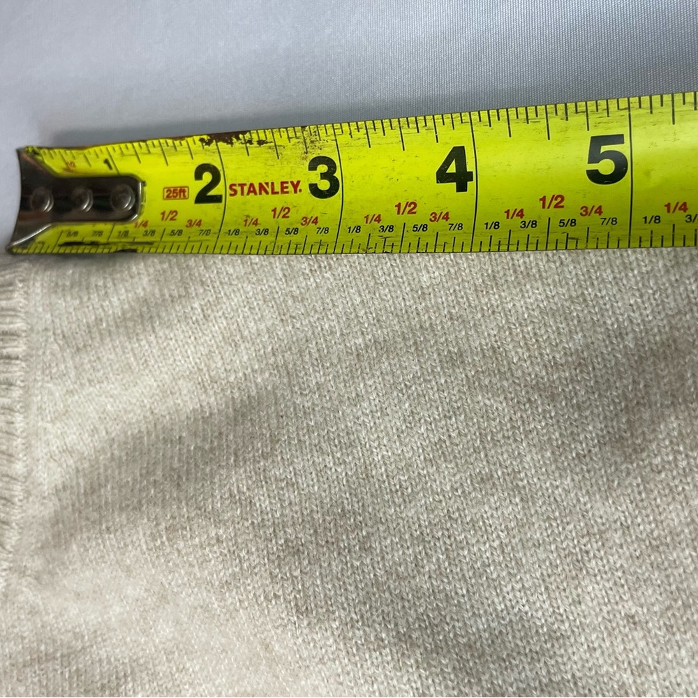 Roundtree & Yorke Men's Tan Crewneck Sweater - Picture 10 of 13